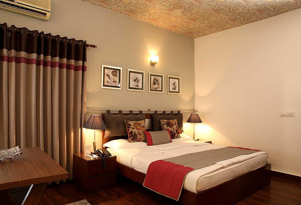 Hotel Ahuja Residency Golf Links Nowe Delhi Zewnętrze zdjęcie