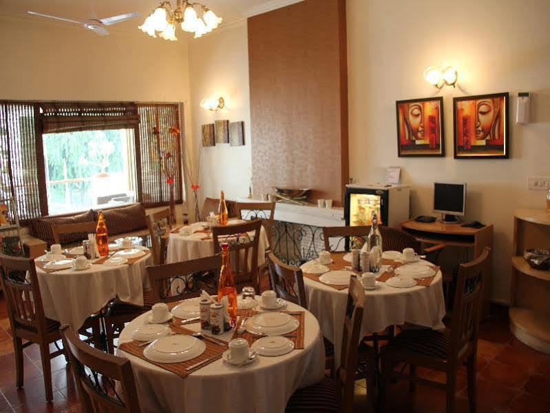 Hotel Ahuja Residency Golf Links Nowe Delhi Zewnętrze zdjęcie