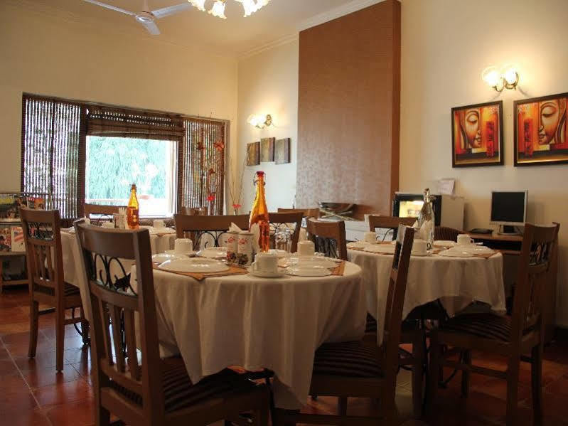 Hotel Ahuja Residency Golf Links Nowe Delhi Zewnętrze zdjęcie